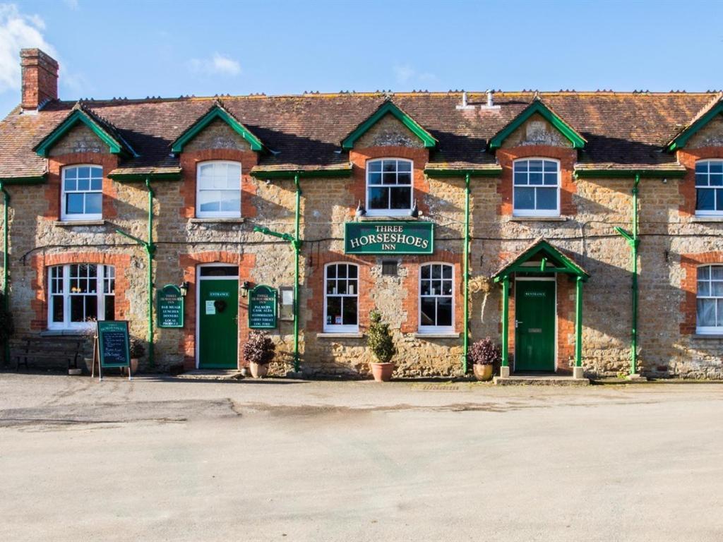 The Three Horseshoes Inn Bridport Dış mekan fotoğraf