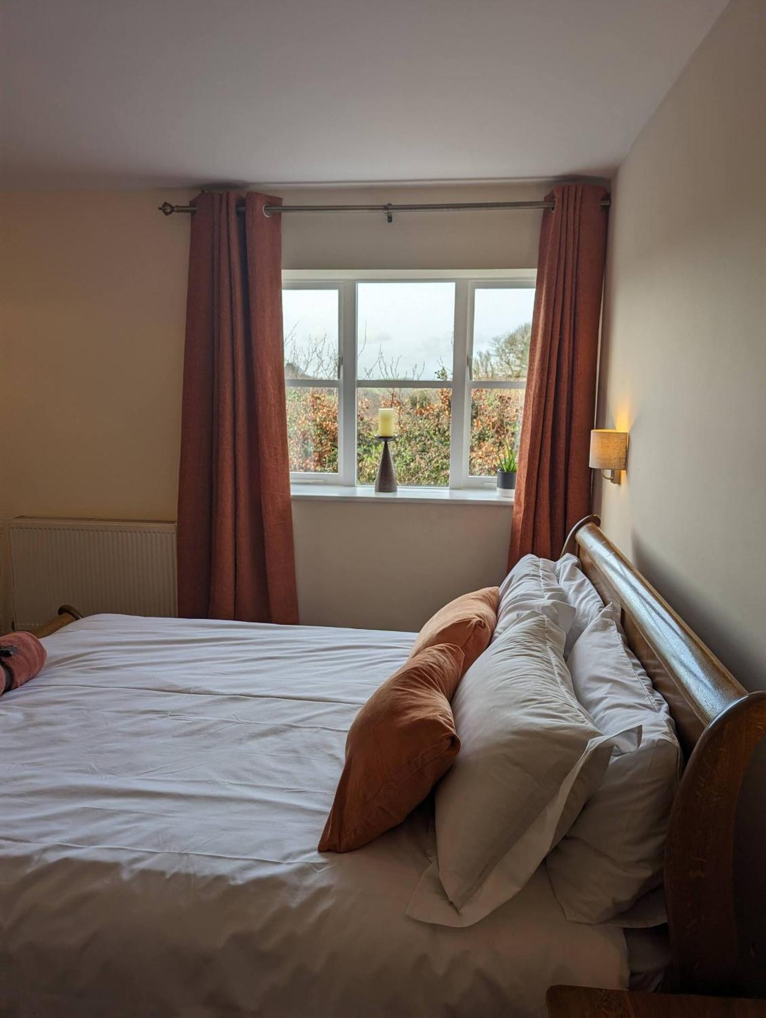 The Three Horseshoes Inn Bridport Dış mekan fotoğraf